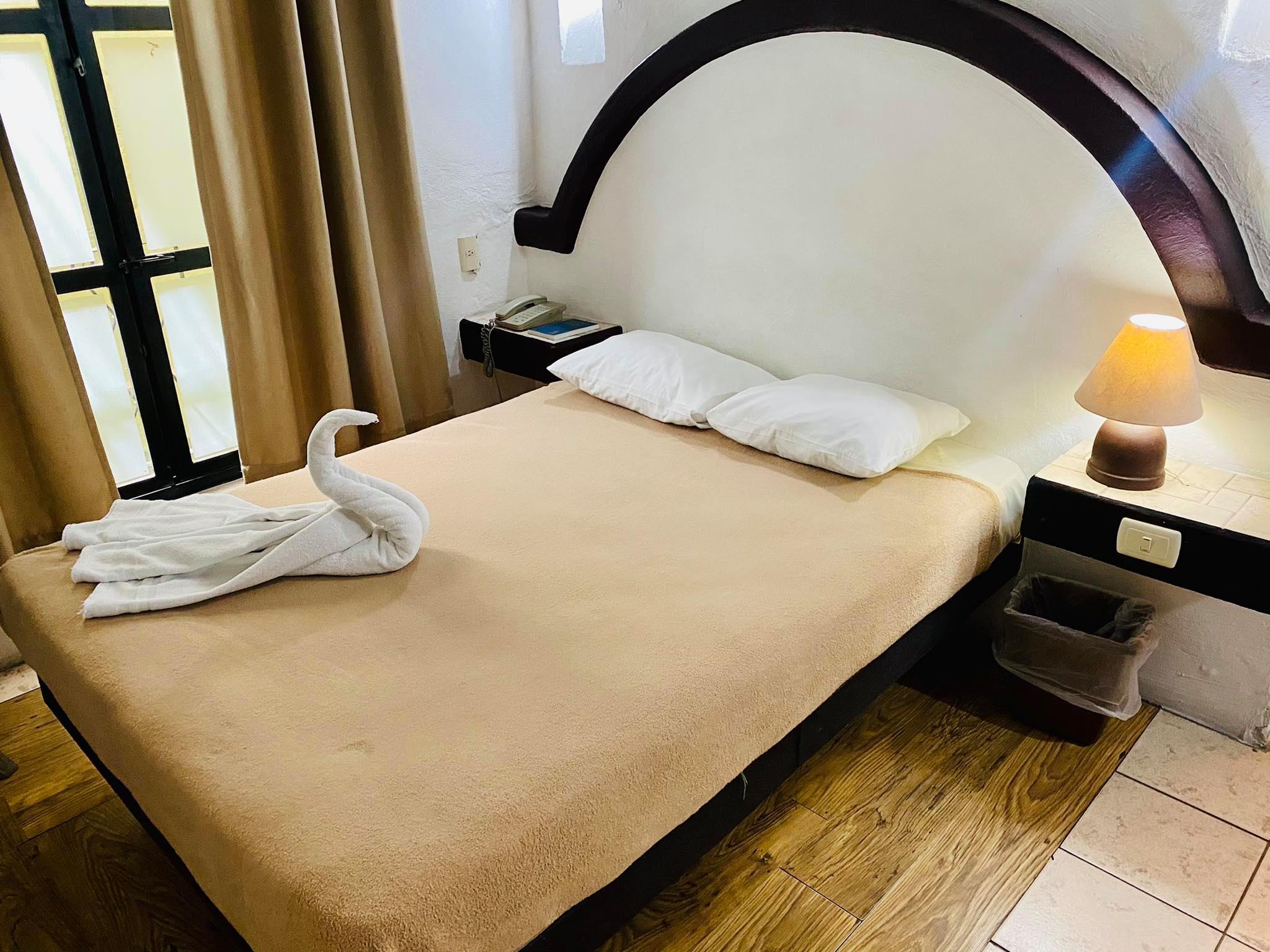 Hotel Plaza Морелия Экстерьер фото
